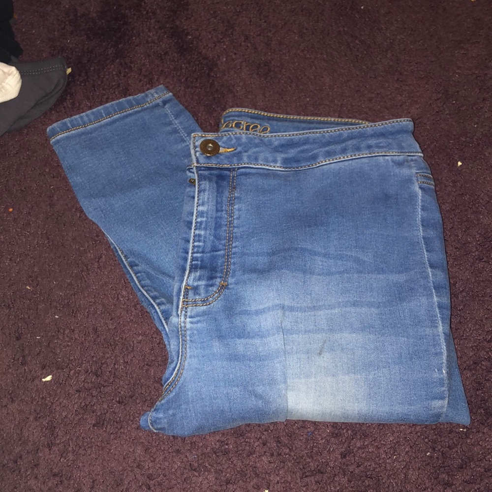 Jeans